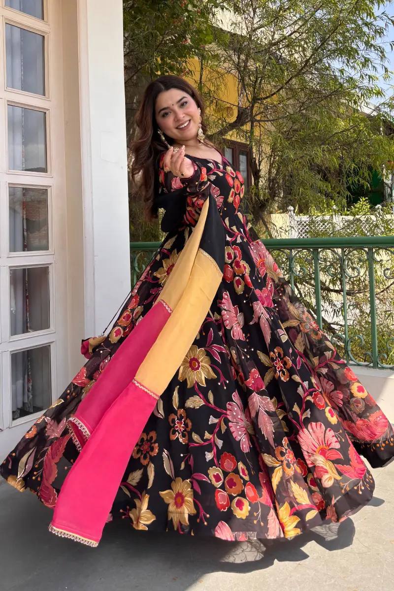 Enchanting Floral Dress for Fashion Lovers