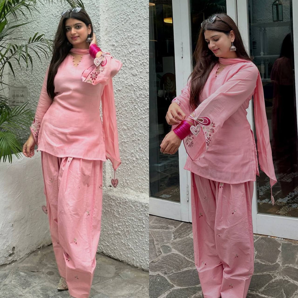 Radiating Charm in Fashionable Moments