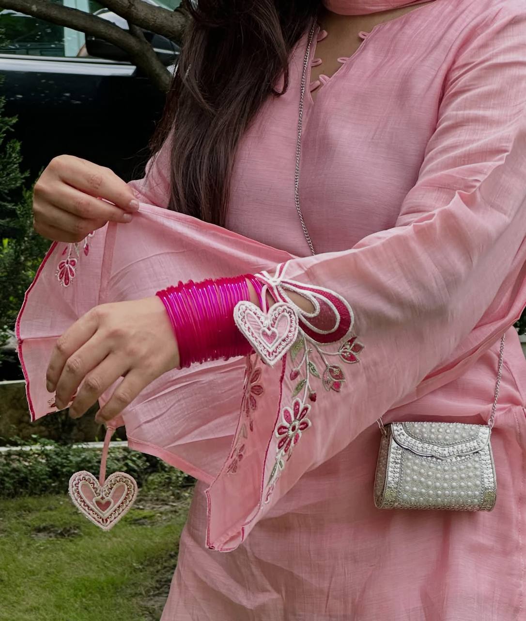 Radiating Charm in Fashionable Moments