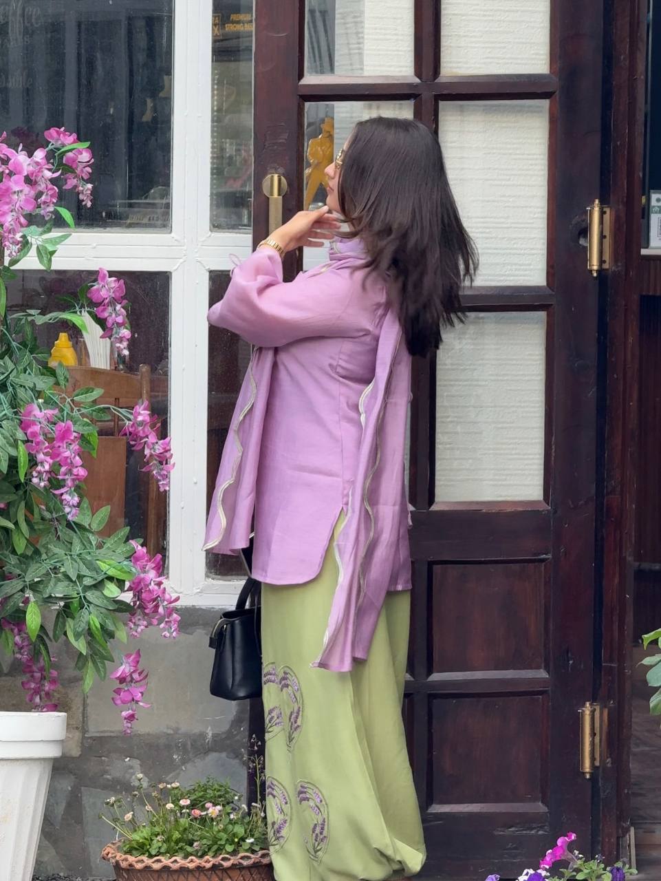 Stylish Contrast Purple Top  Green Bottoms