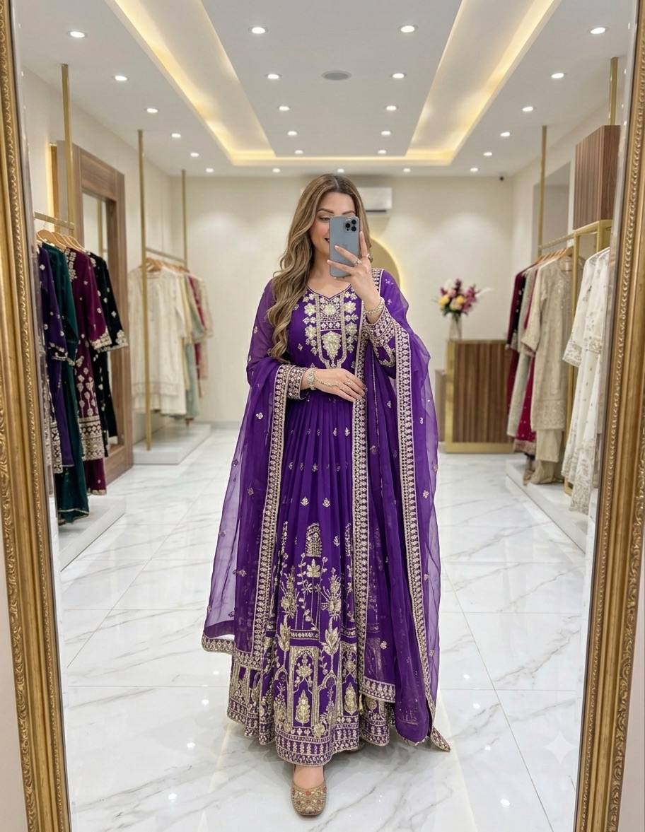 Graceful Anarkali Suit for Special Occasions