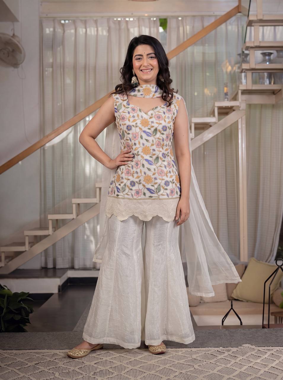 Radiant White Versatile Women's Outfit Line