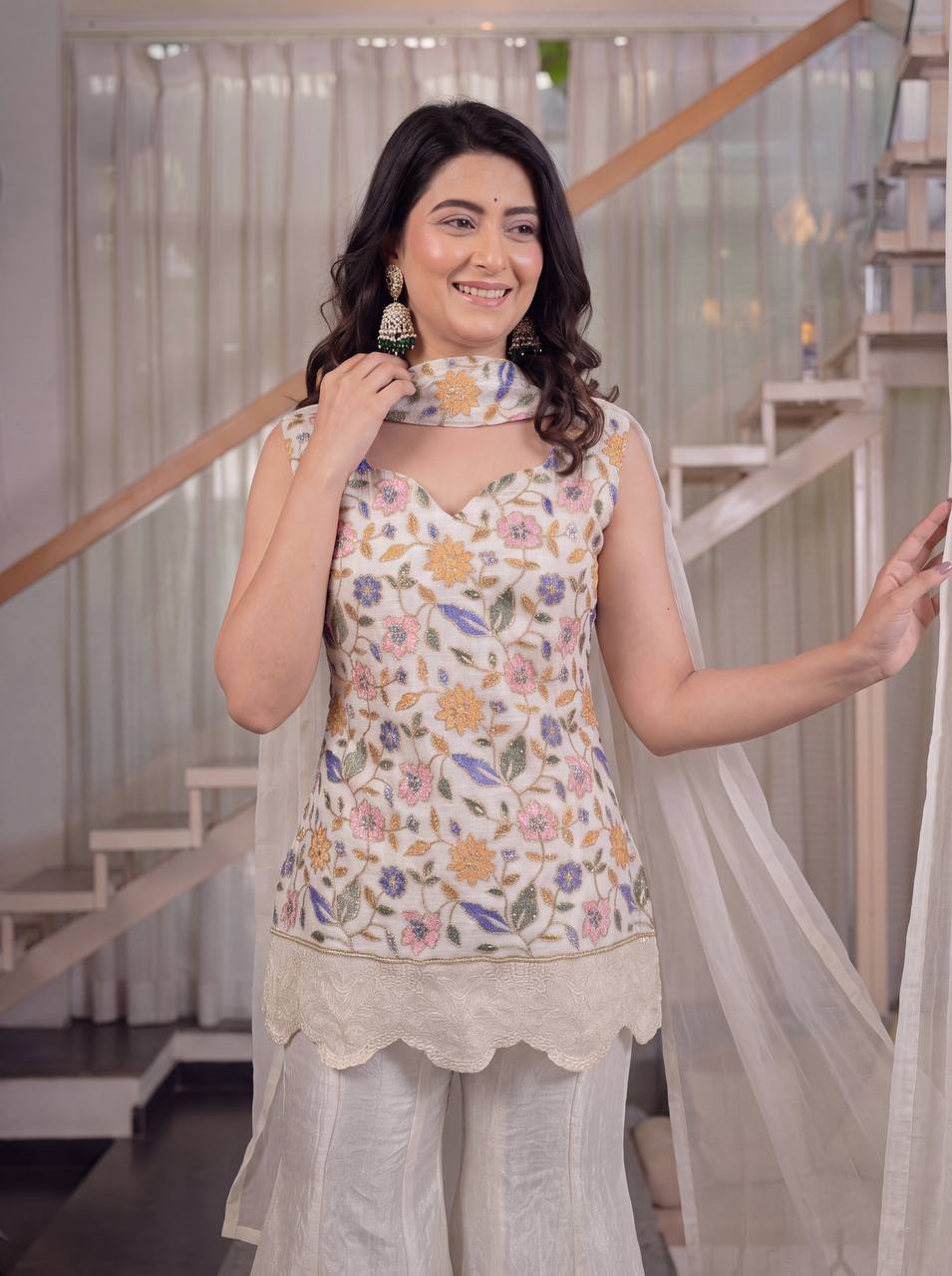 Radiant White Versatile Women's Outfit Line