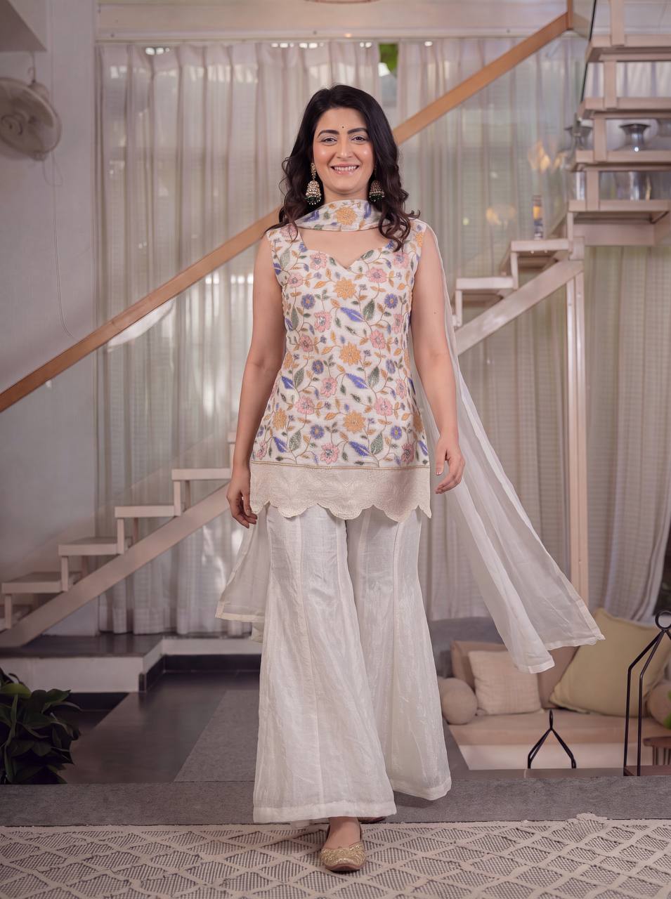 Radiant White Versatile Women's Outfit Line