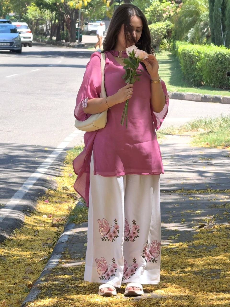 Modern Muse Walk with Effortless Charm
