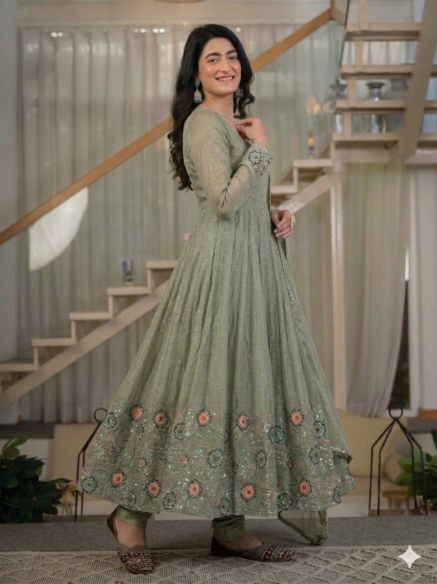 Graceful Anarkali Suit with Intricate Embroidery