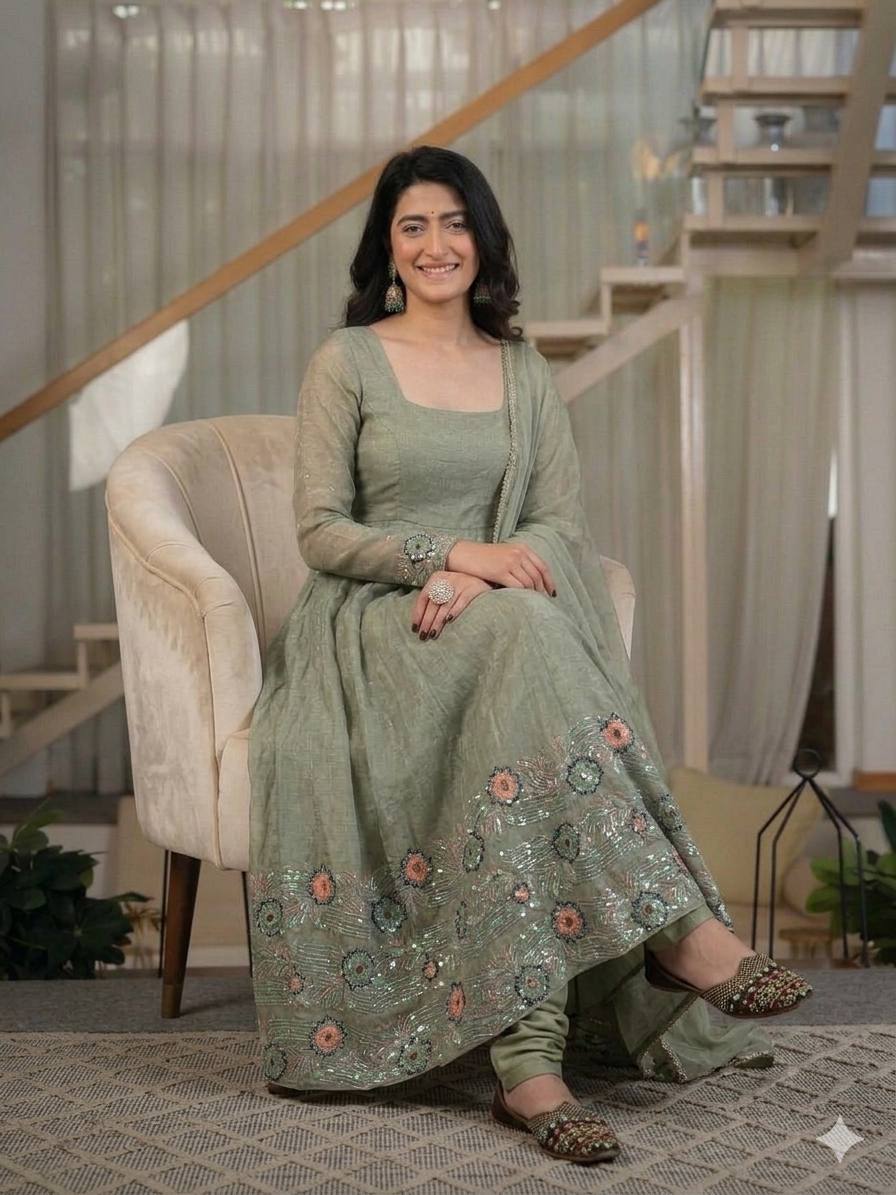 Graceful Anarkali Suit with Intricate Embroidery