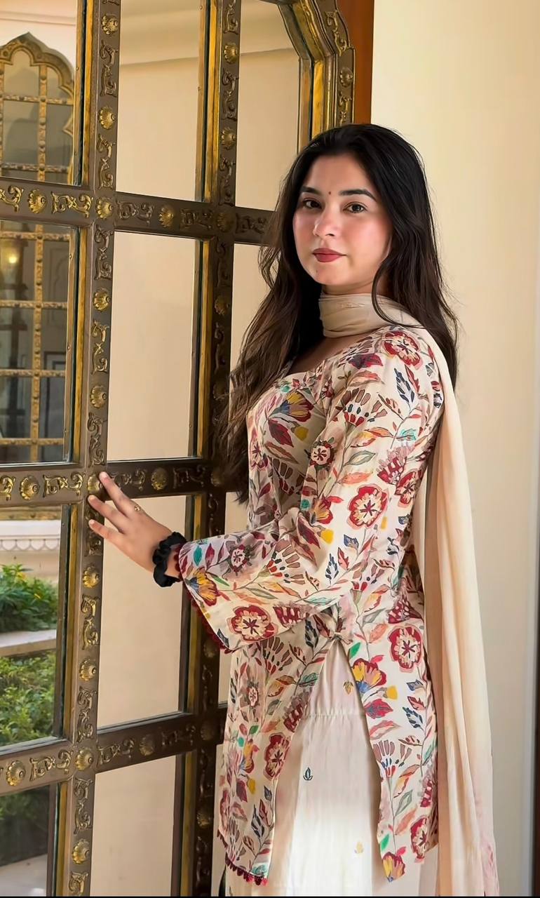 Elegant Floral Suit for Modern Women