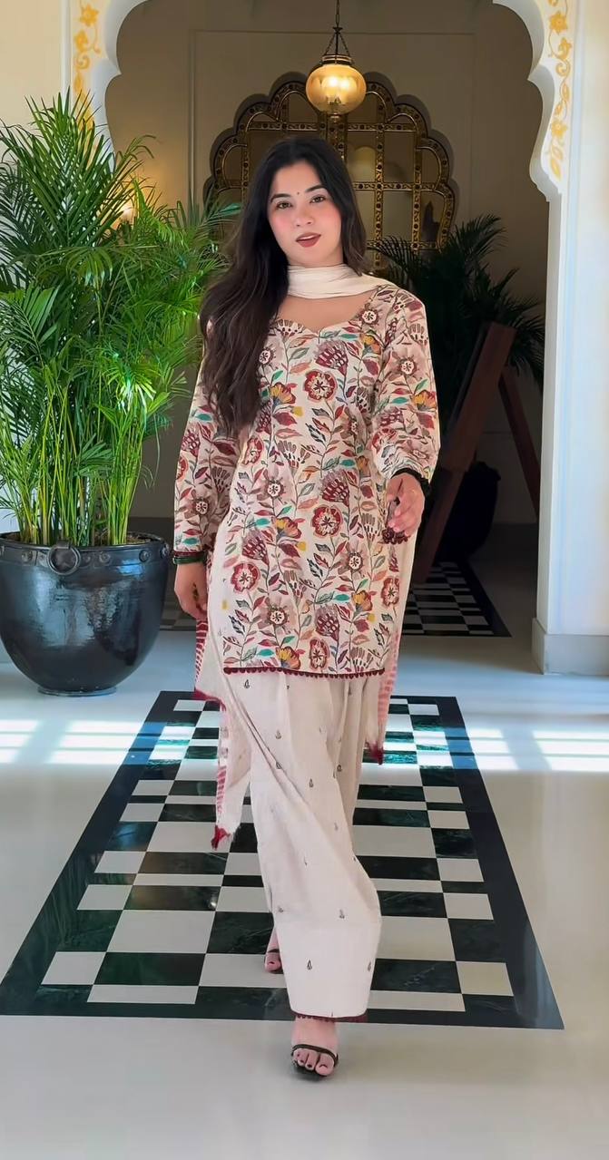 Elegant Floral Suit for Modern Women