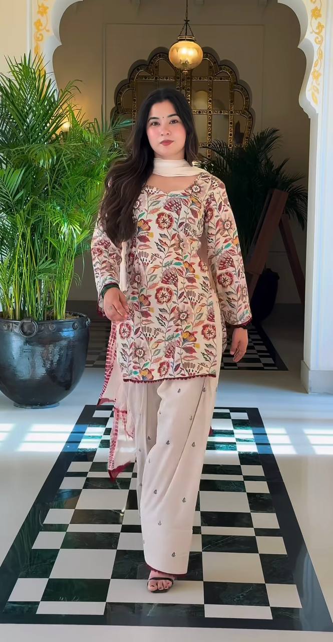 Elegant Floral Suit for Modern Women