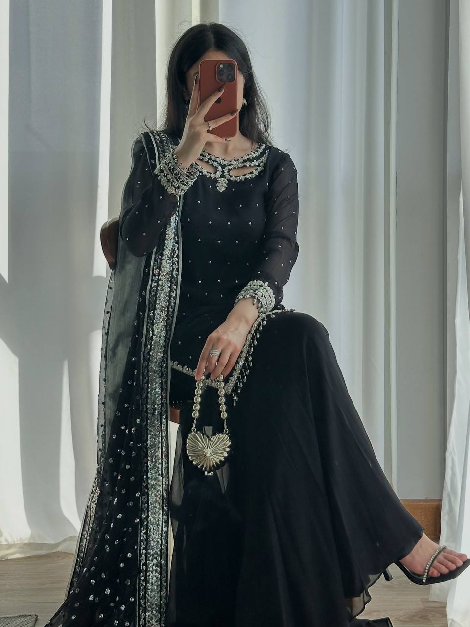 Stylish Reflections of Confidence and Grace
