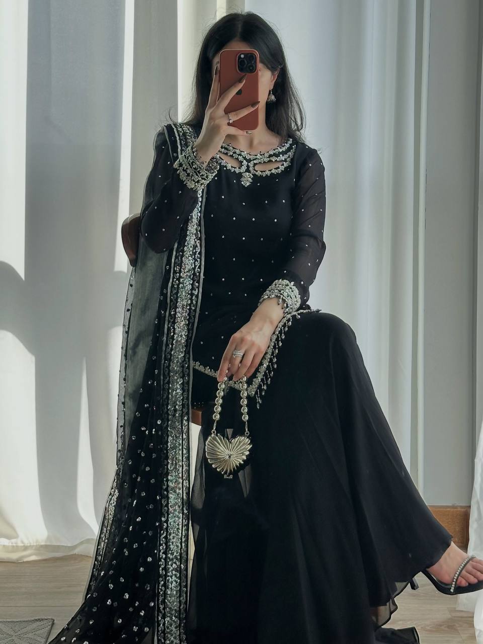 Stylish Reflections of Confidence and Grace