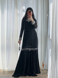 Stylish Reflections of Confidence and Grace