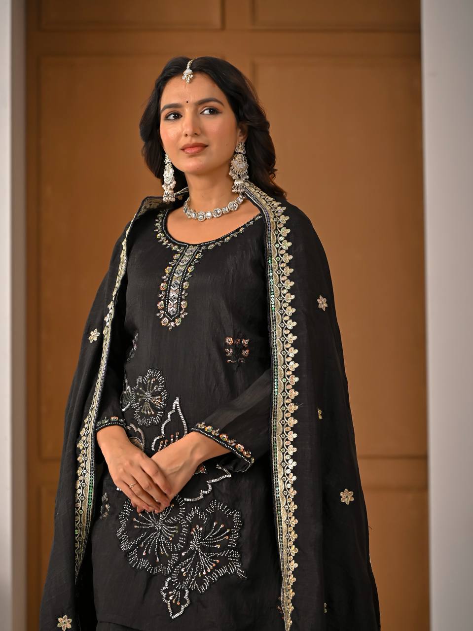 Timeless Black Attire for Sophisticated Style