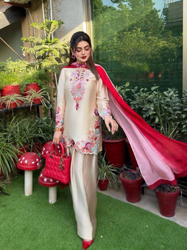 Timeless Beauty in Striking Ensemble