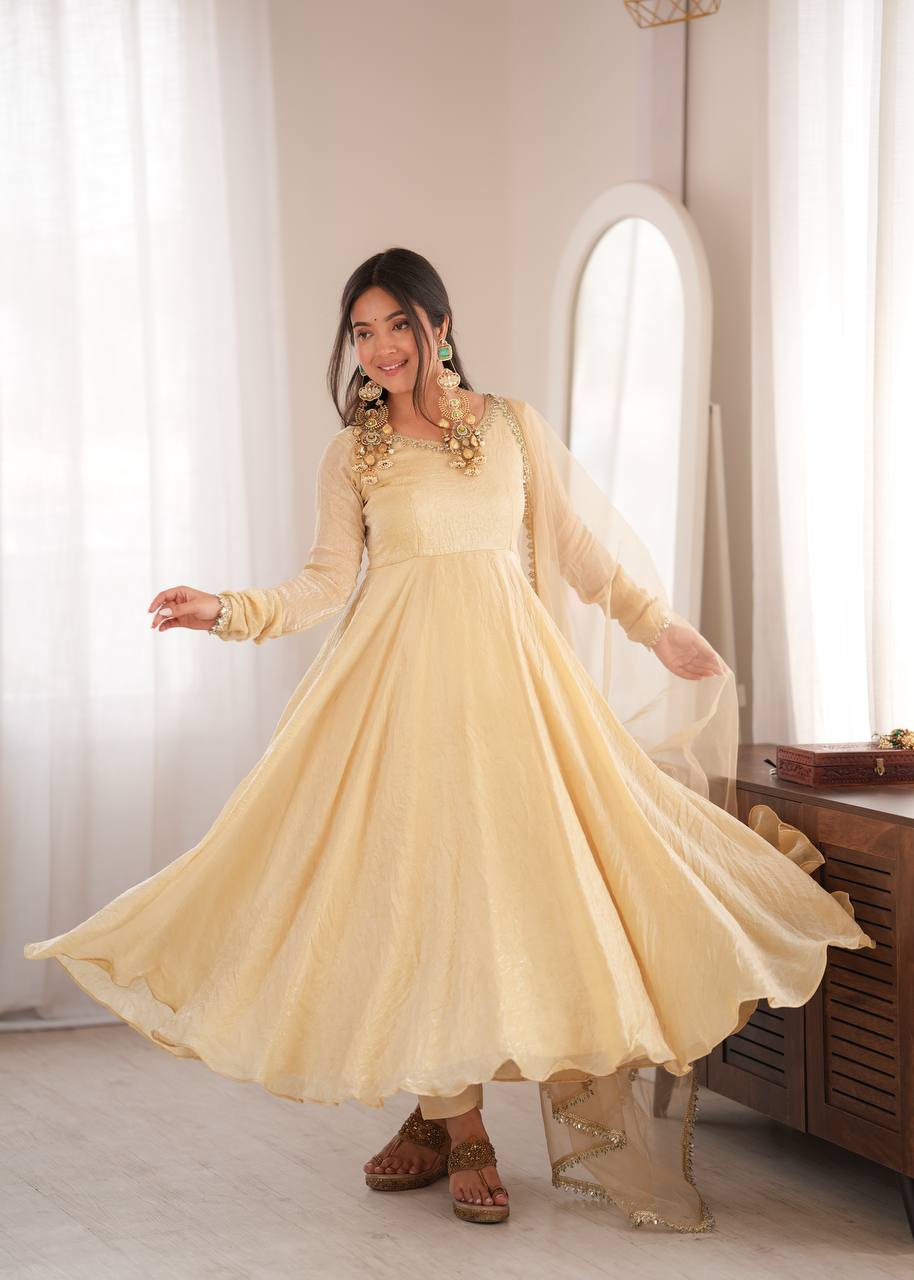 Graceful Charm of a Classic Dress