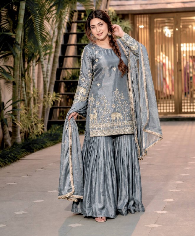 Luxurious Grey Suit Featuring Golden Accents