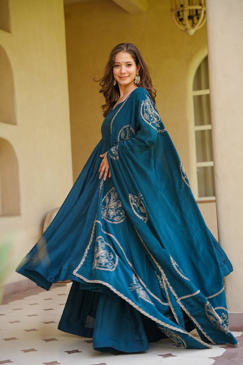 Captivating Style in a Blue Ensemble