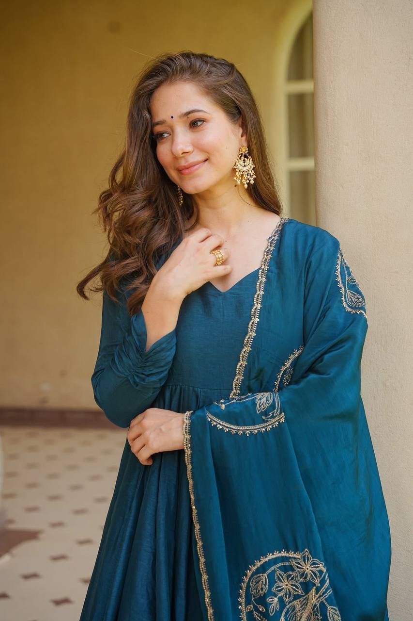 Captivating Style in a Blue Ensemble