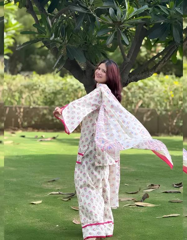 Floral printed white Punjabi salwar suit