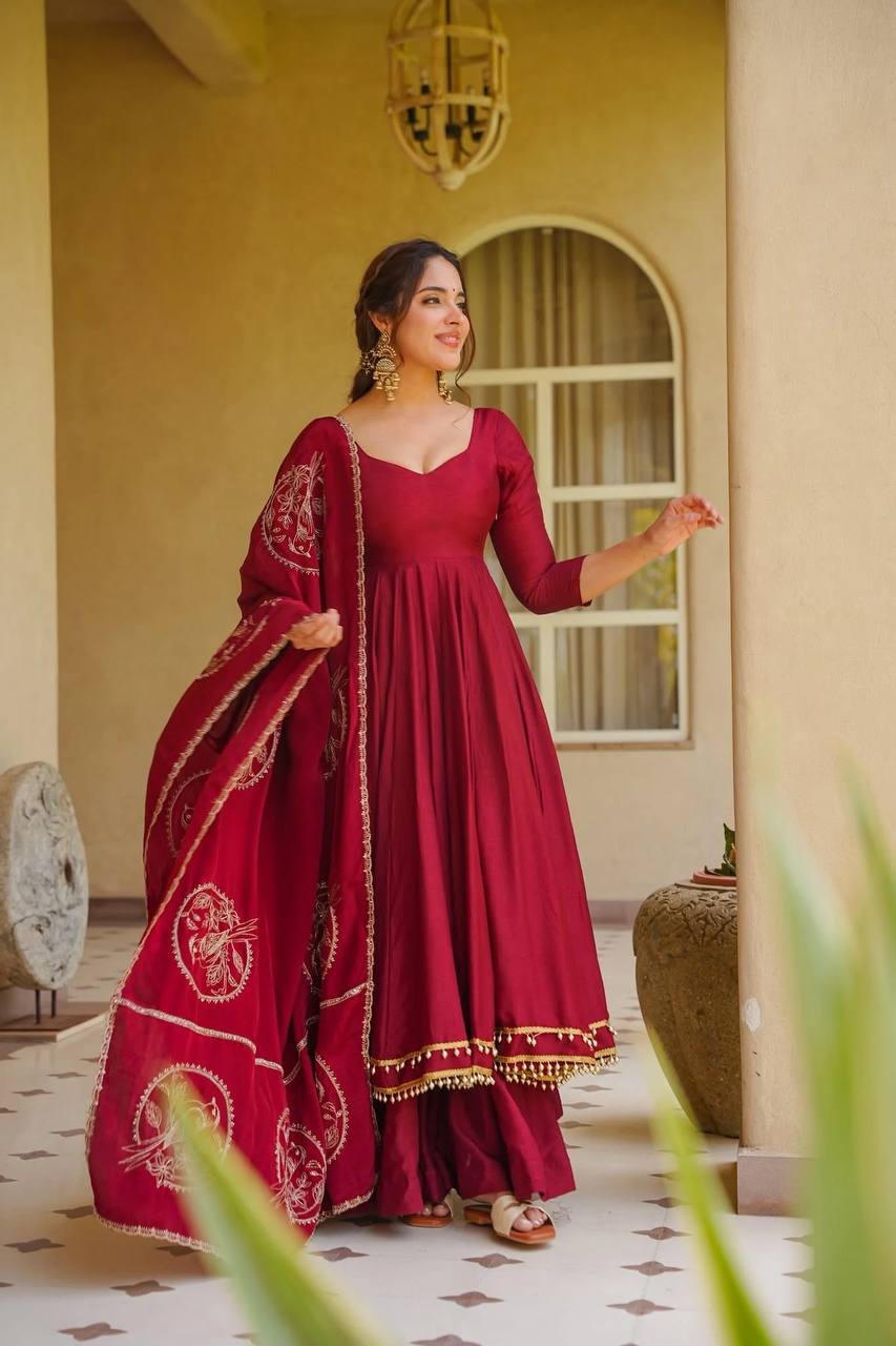 Elegant Embroidered Anarkali Suit Set
