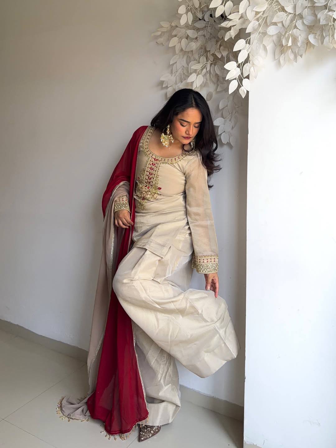 Captivating Charm in Classic Garb