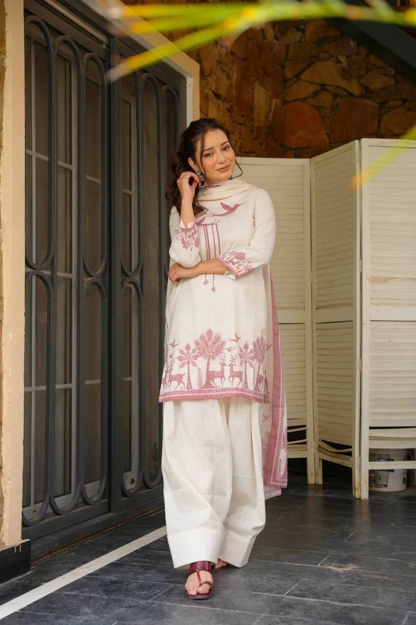 Elegant Fusion: A Woman in Sari Splendor
