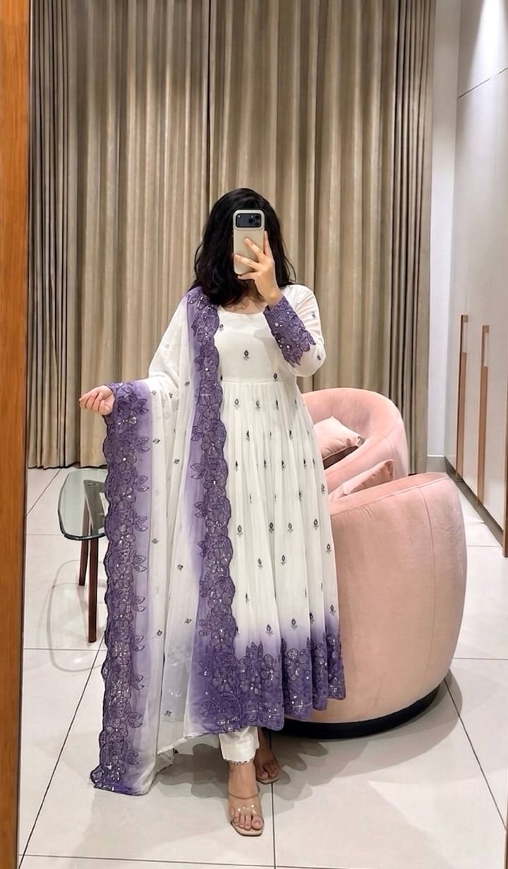 Fashion Forward Selfie in Stunning Attire