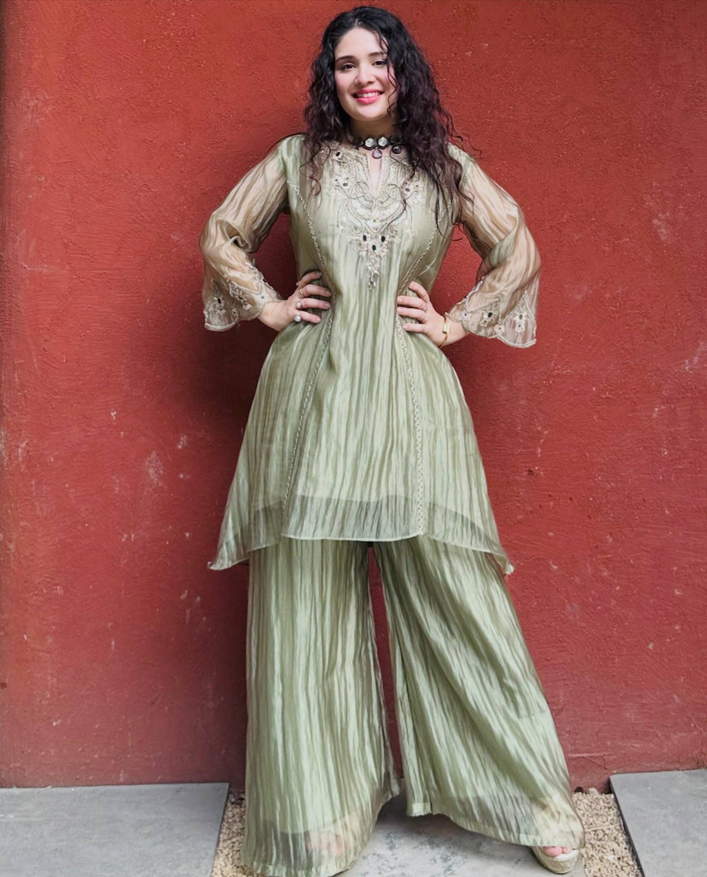 Verdant Beauty  A Woman's Floral Retreat