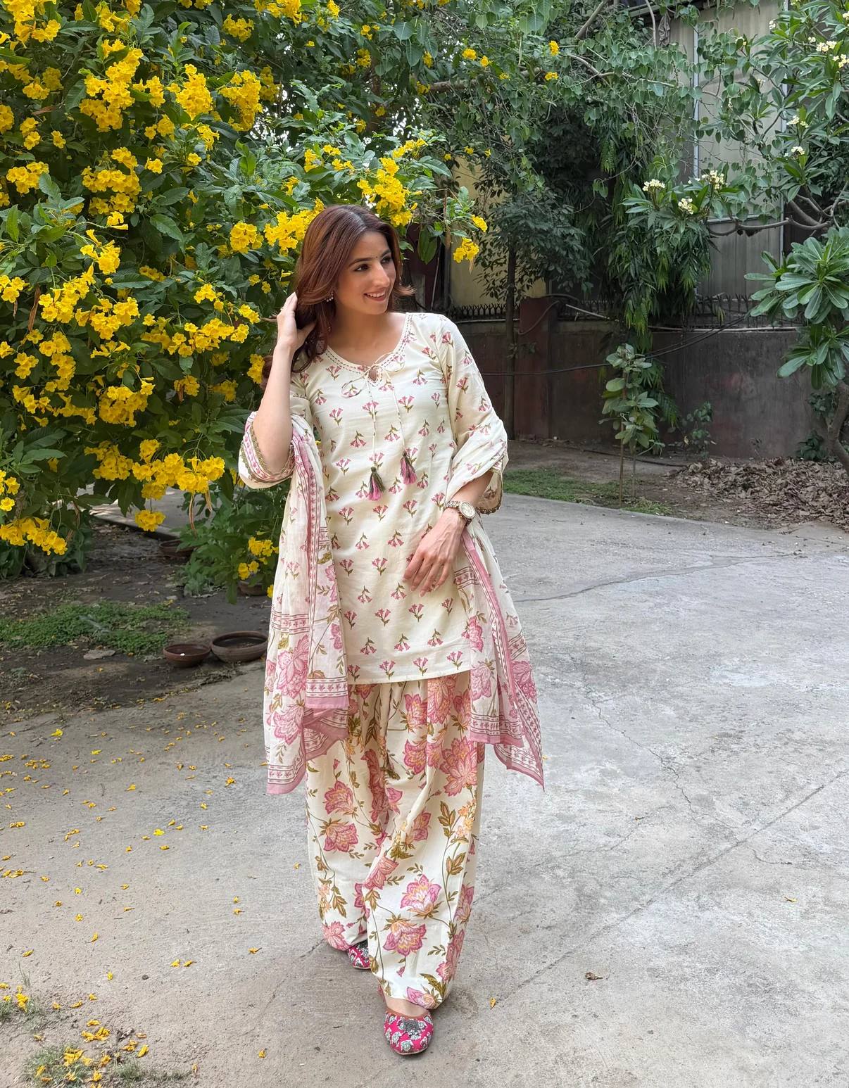 Elegant Floral Suit for Modern Women