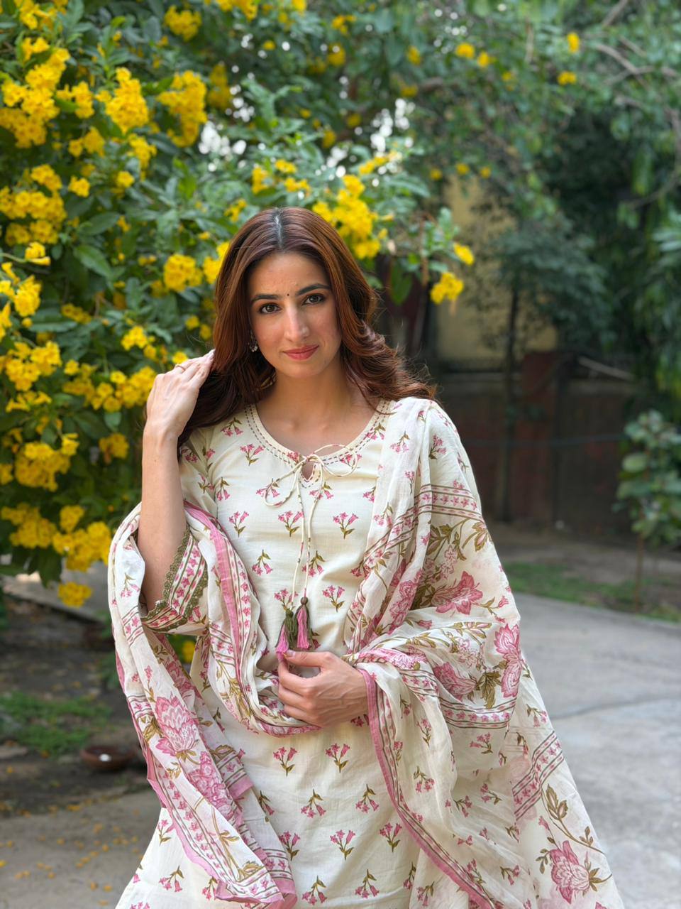 Elegant Floral Suit for Modern Women