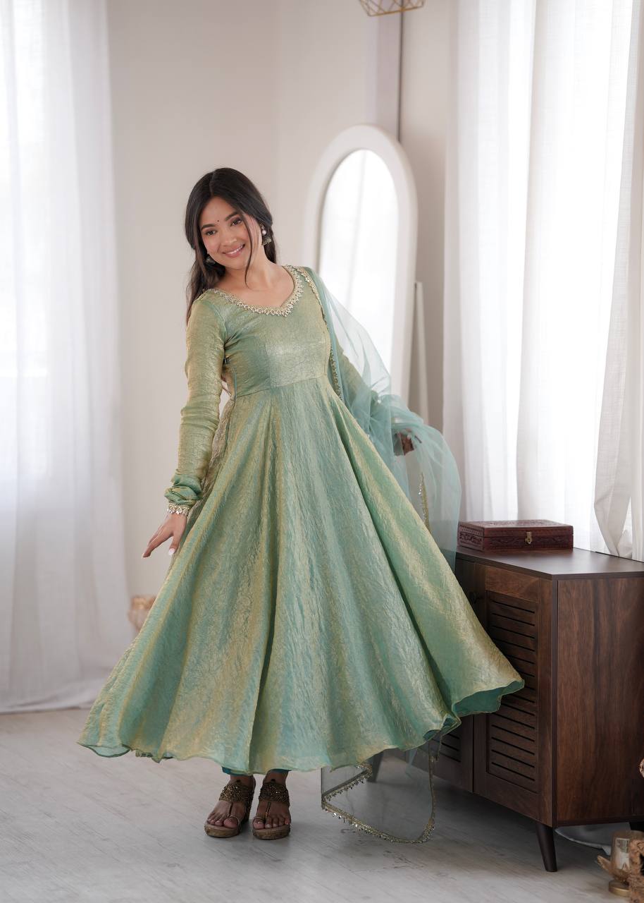 Graceful Charm of a Classic Dress