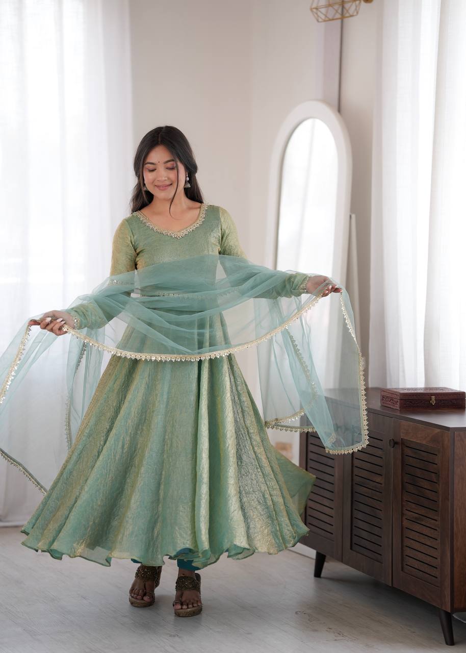 Graceful Charm of a Classic Dress