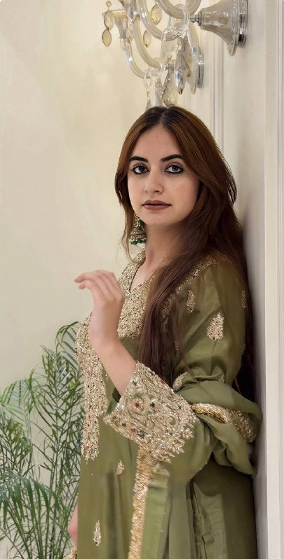 Luxurious Embroidered Suit for Modern Elegance