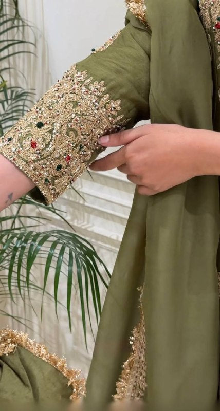 Luxurious Embroidered Suit for Modern Elegance