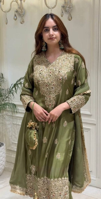Luxurious Embroidered Suit for Modern Elegance