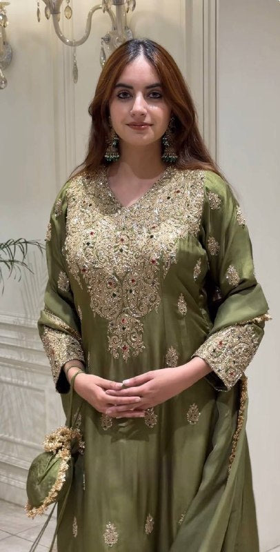 Luxurious Embroidered Suit for Modern Elegance