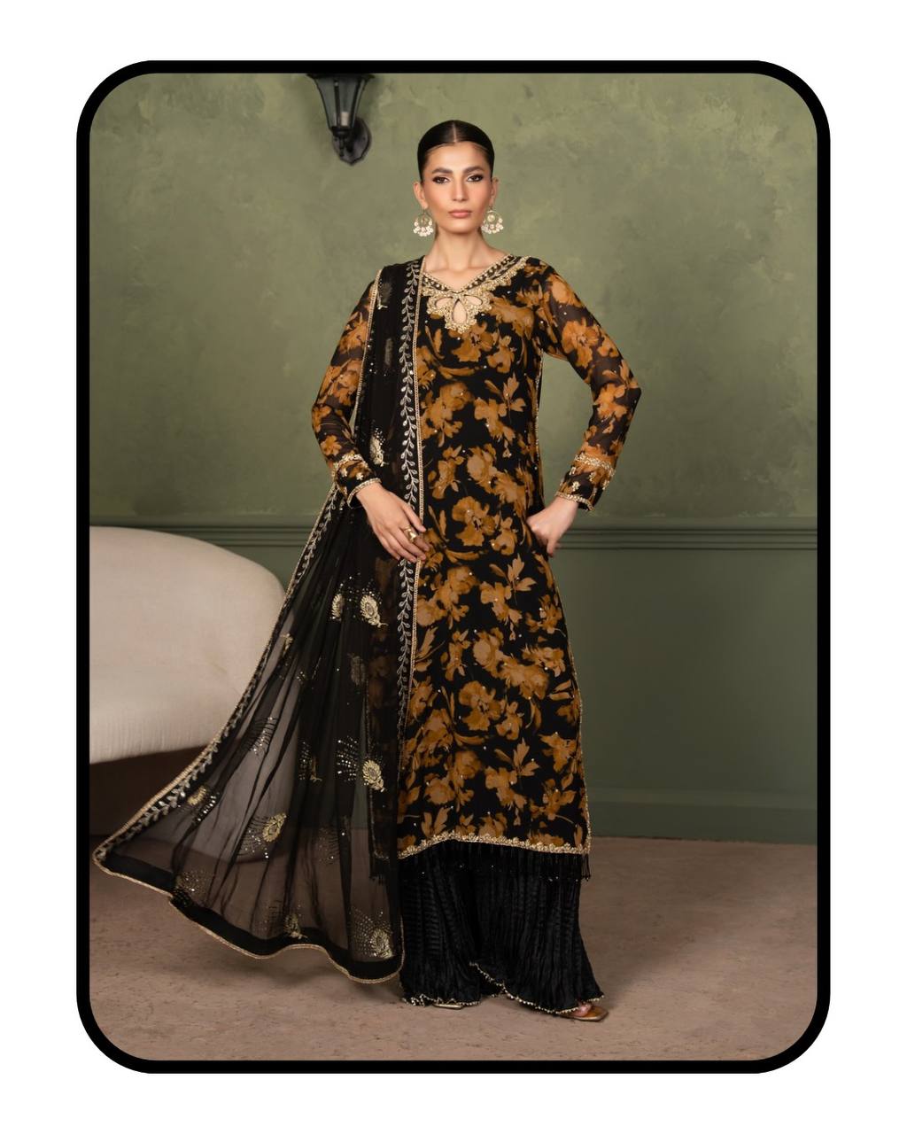 Radiant Style with Black and Gold
