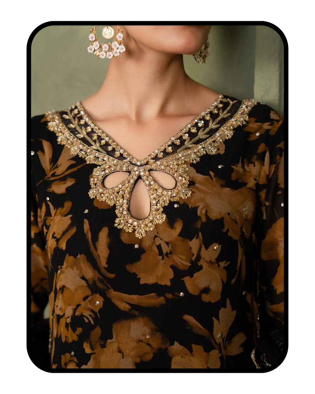 Radiant Style with Black and Gold