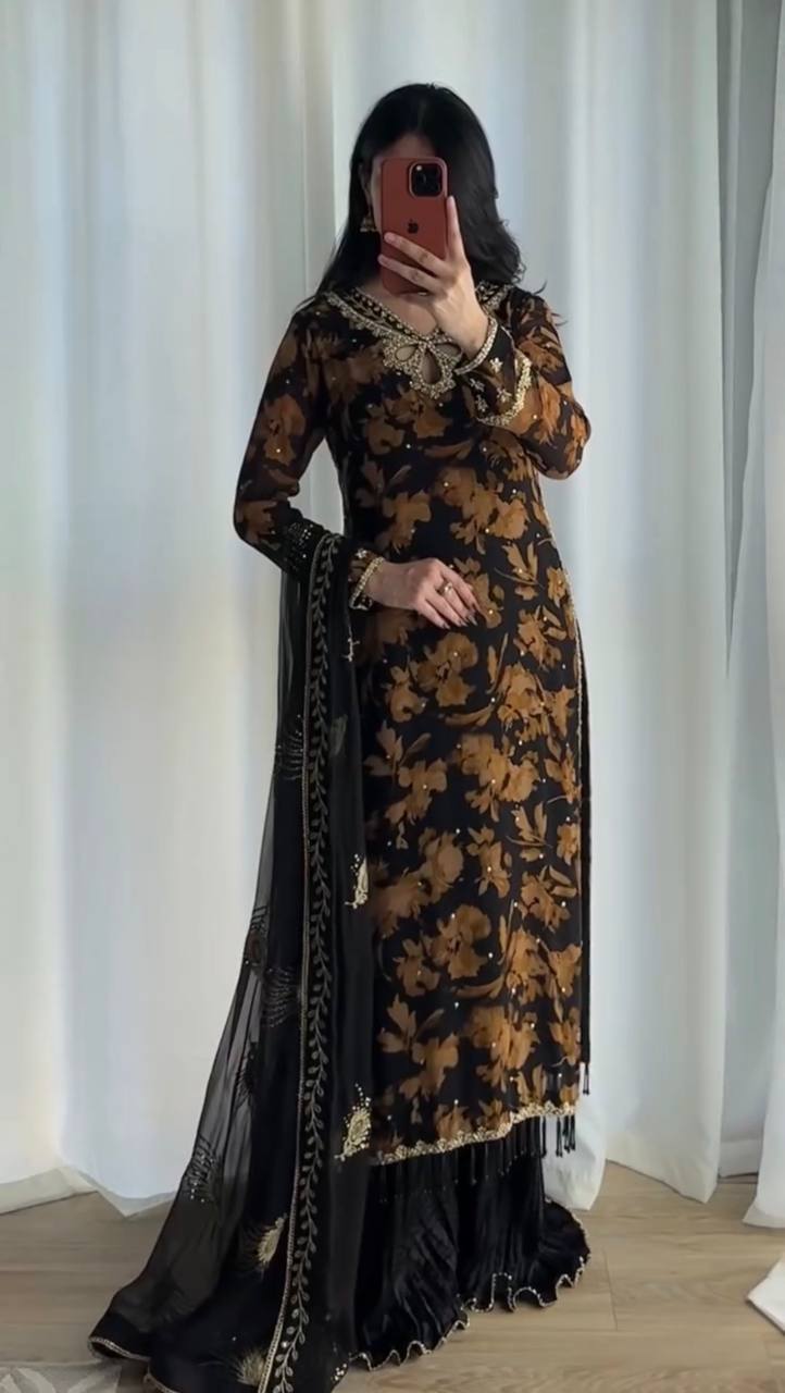 Radiant Style with Black and Gold