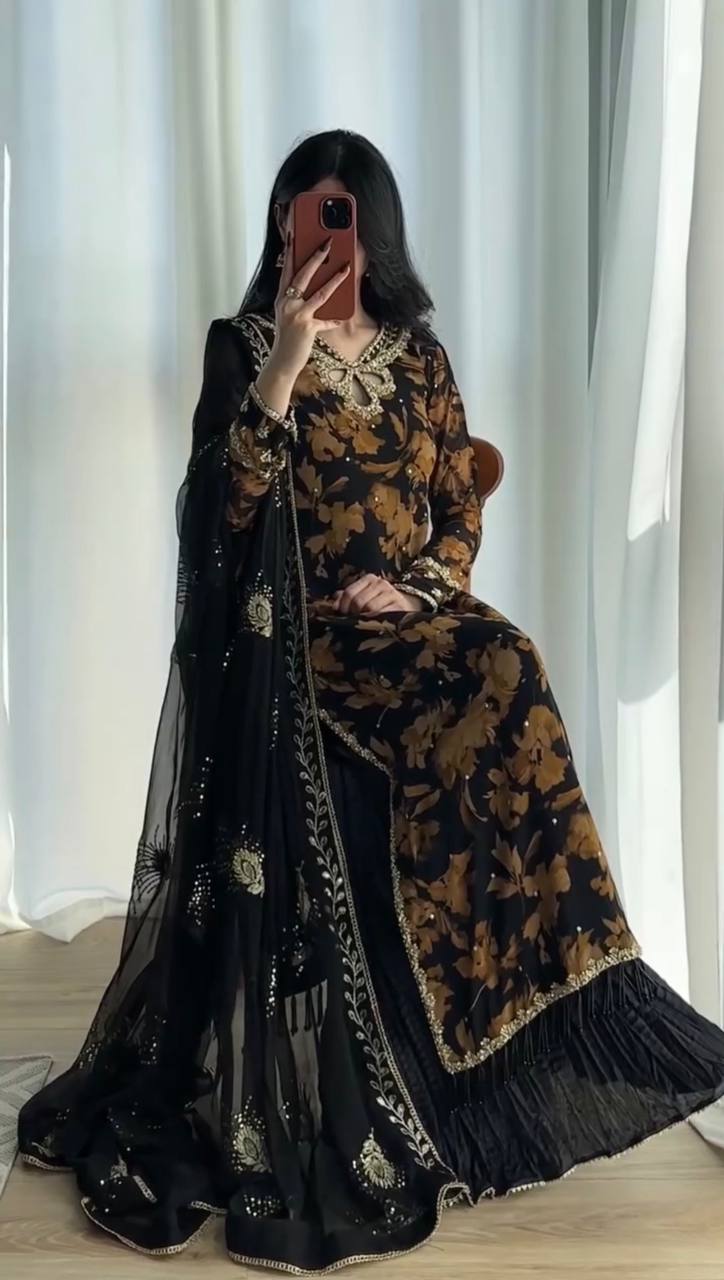 Radiant Style with Black and Gold