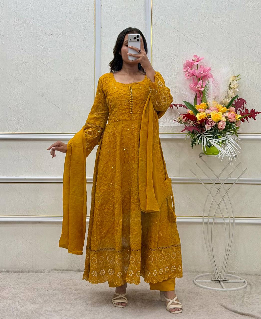 Cherishing Memories in Chic Outfits