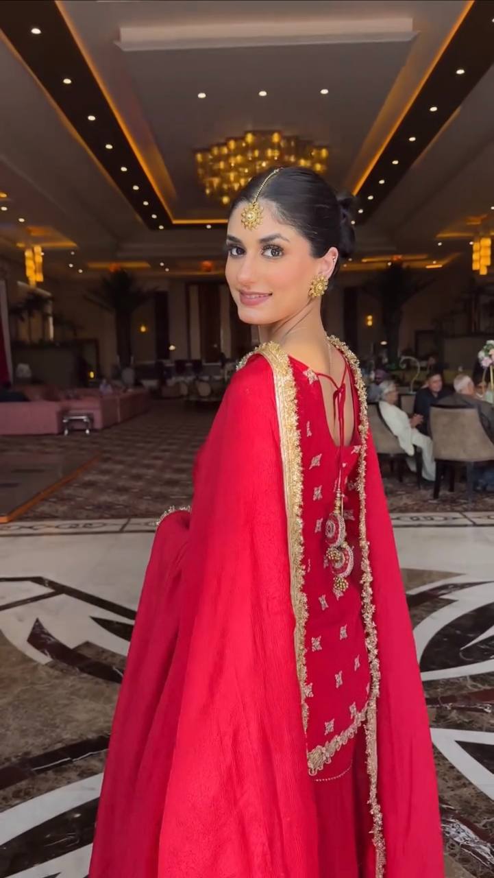 Traditional Charm Meets Modern Glamour