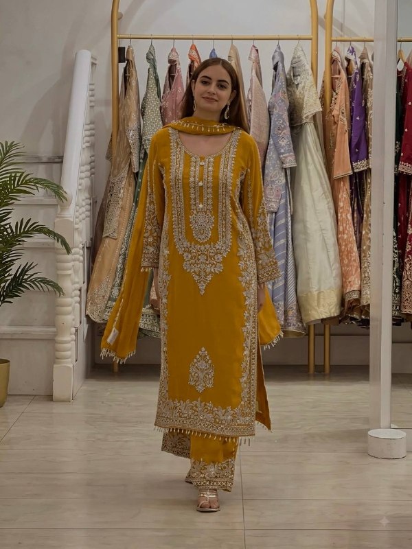 Sophisticated Styles for Effortless Elegance