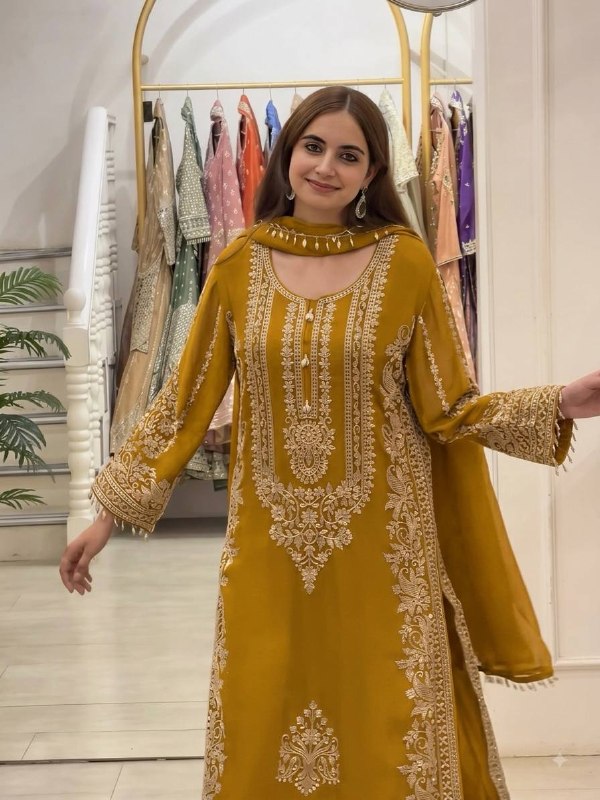 Sophisticated Styles for Effortless Elegance