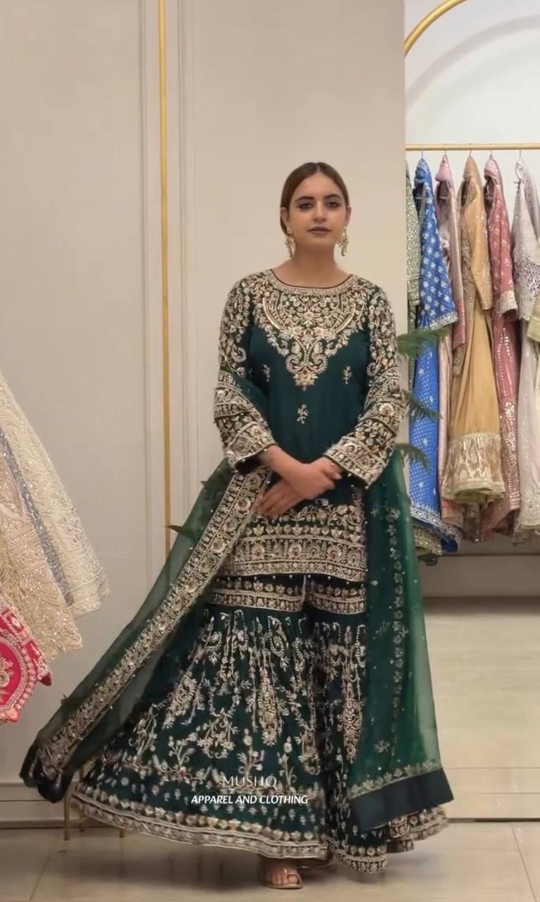 Stunning Suit Crafted for Special Moments