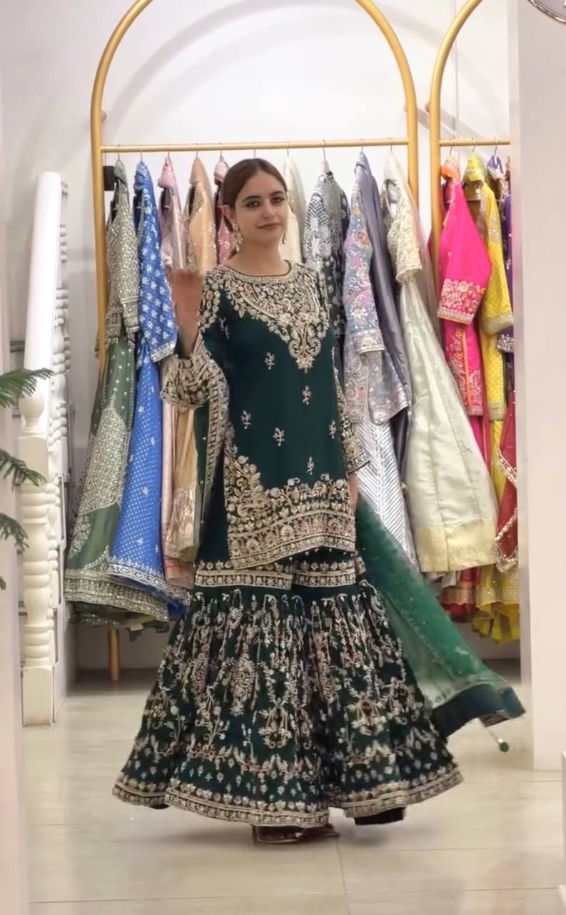 Stunning Suit Crafted for Special Moments