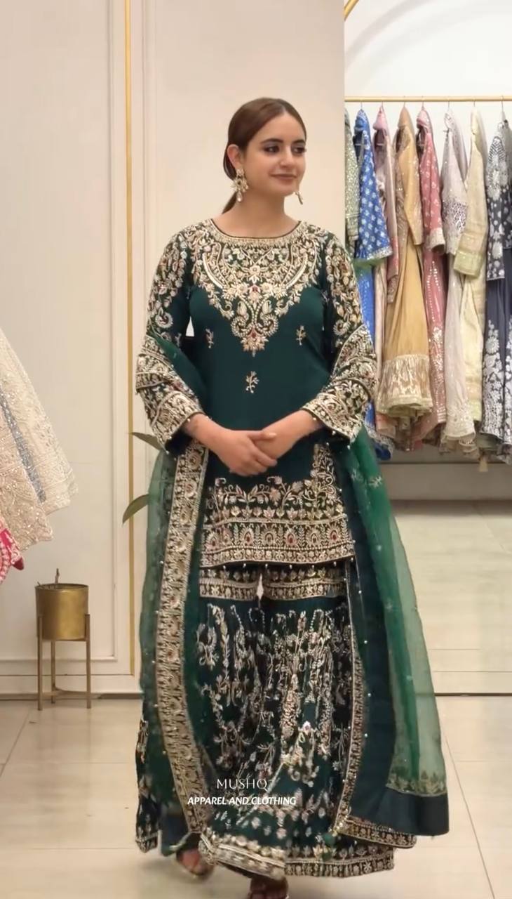 Stunning Suit Crafted for Special Moments