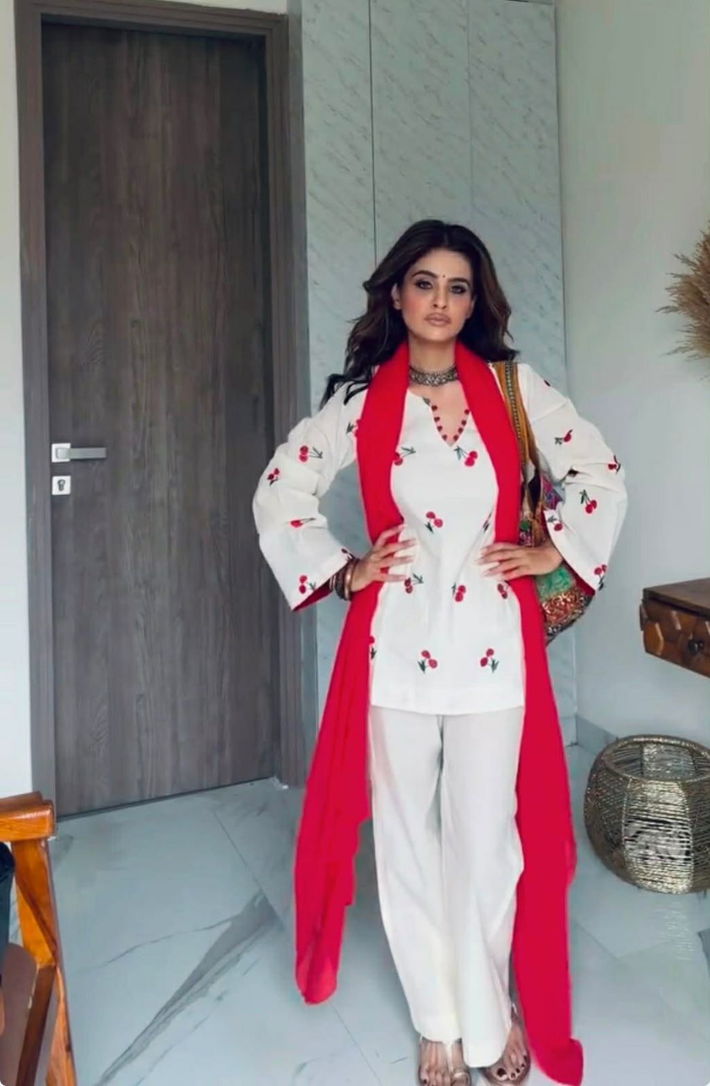 Selfie-Ready Capture Your Style in This Suit