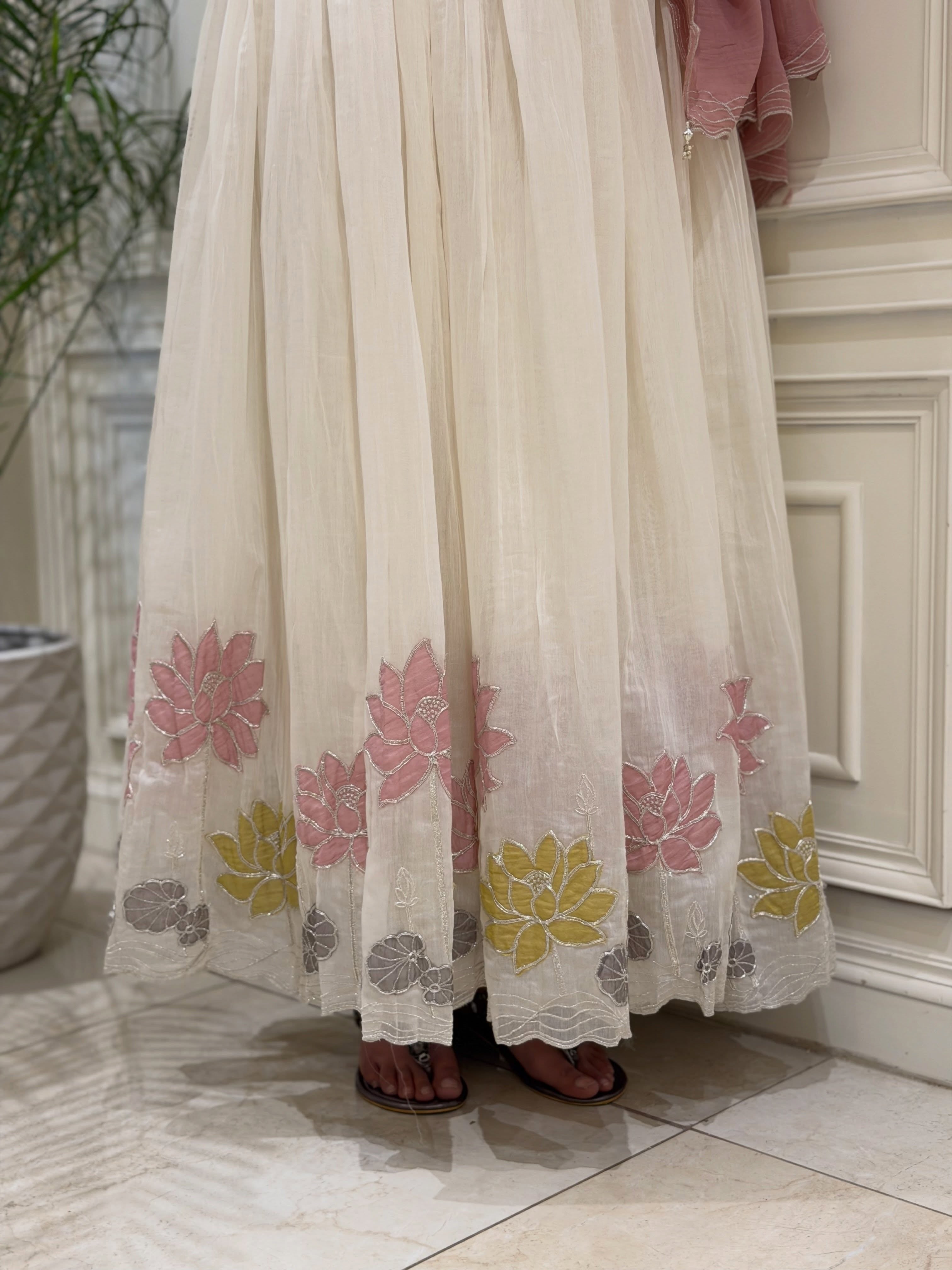 Graceful Glow Fashion Meets Effortless Style